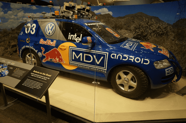 Picture showing c‘Stanley’: Winner of the DARPA Grand Challenge 2005 in the Smithsonian National Air and Space Museum, Washington, D.C., 2015.